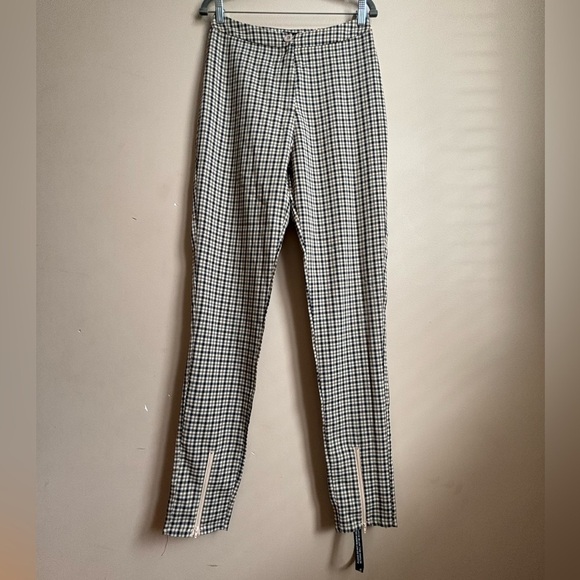 😍2/$20 NWOT Pretty Little Thing Sz 6 Plaid High Waist Slim Zip Ankle Trousers - Picture 2 of 12